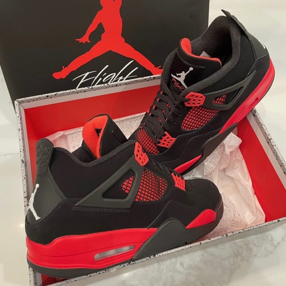 Air Jordan Retro 4